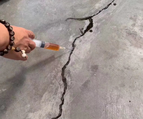 广阳混凝土裂缝修补技术详解​